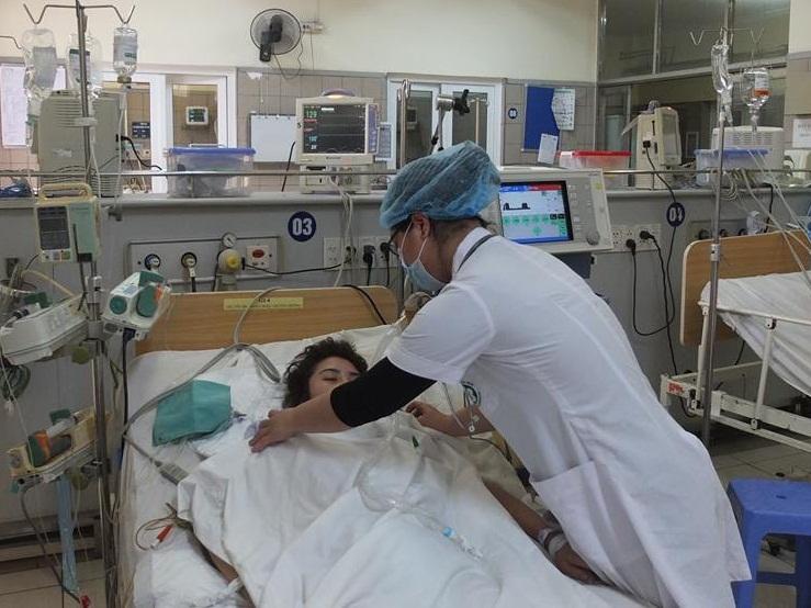 Nam bệnh nhân tử vong sau khi nhảy từ lầu 7 bệnh viện-3