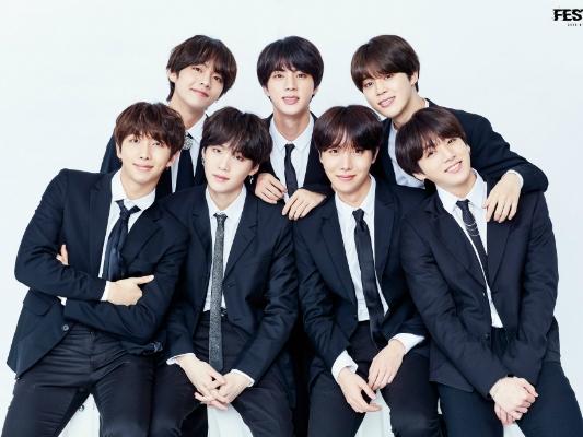 BTS tái kí hợp đồng với BigHit, đập tan suy đoán rời công ty sau khi nổi tiếng