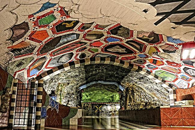 Chỉ là ga tàu điện thôi mà, có cần đẹp tới nhường này không-9