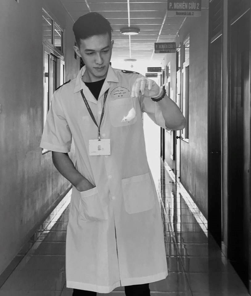 Bác sĩ răng hàm mặt tương lai mang 3 dòng máu, cao 1,86 m-3