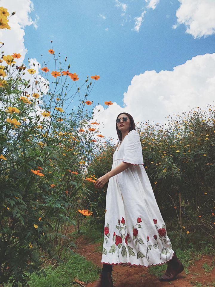 Phản ứng bất ngờ của fan khi Tăng Thanh Hà khoe ảnh so deep nhưng giày bung cả đế-8