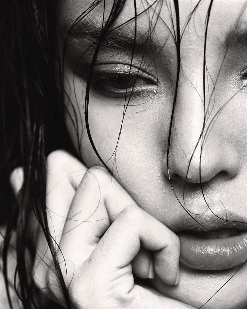 Thanh Hằng khoe ảnh thời ô mai, tóc mái ngang và da ngăm đen-4