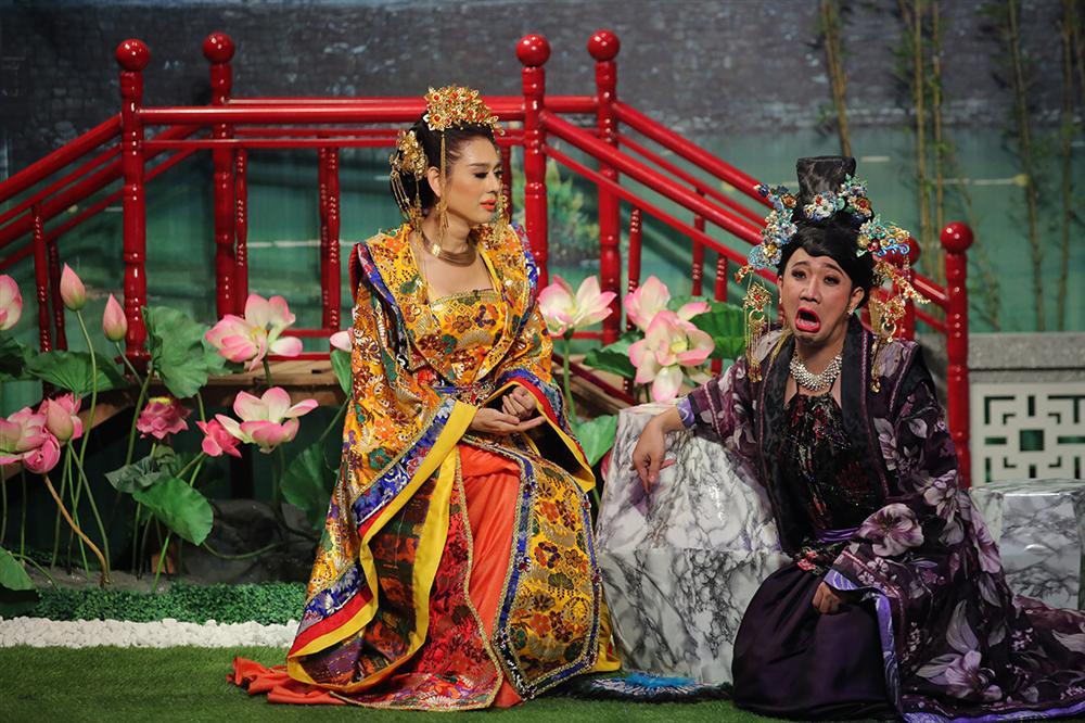 Tiết lộ bí quyết giữ gìn nhan sắc như gái đôi mươi, Lâm Khánh Chi khiến Trấn Thành khóc thét-2