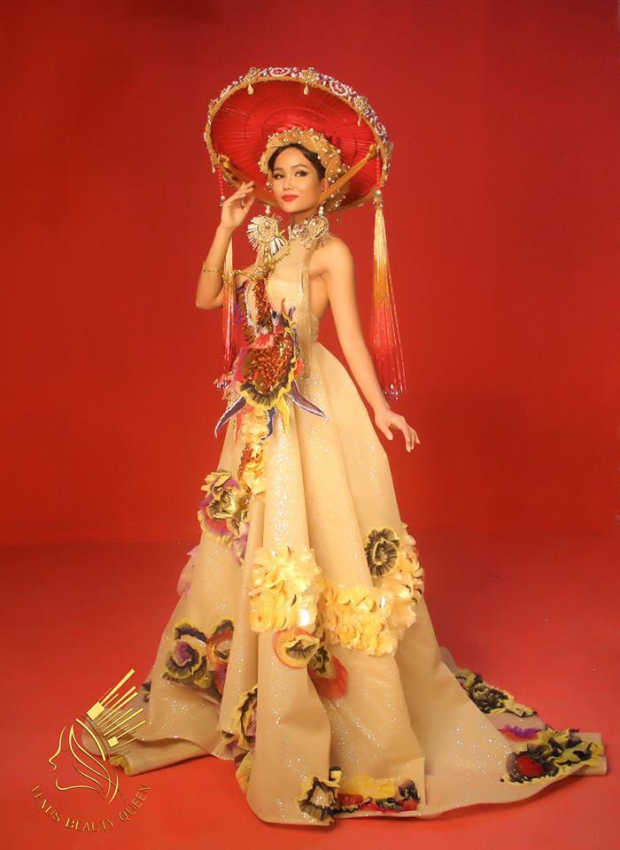 Lộ diện 6 quốc phục của HHen Niê: Sản phẩm nào sẽ được lựa chọn chinh chiến Miss Universe 2018?-6