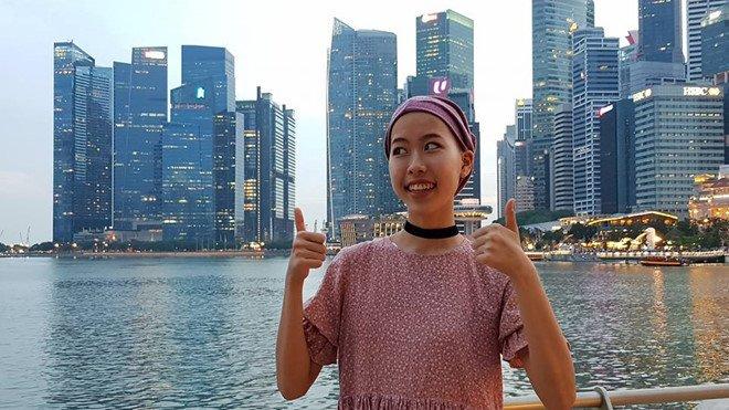 Đạo diễn Những ngọn nến trong đêm kêu gọi ủng hộ con gái chữa ung thư-2