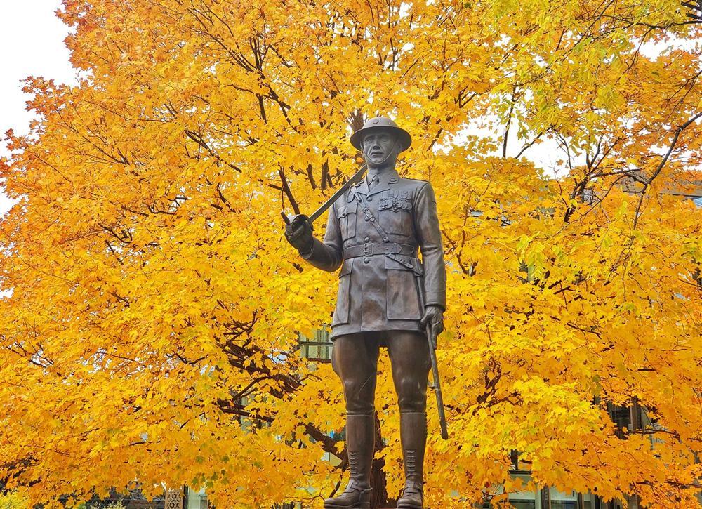 Say đắm vẻ đẹp Paris giữa vùng trời Bắc Mỹ mùa thay lá-4