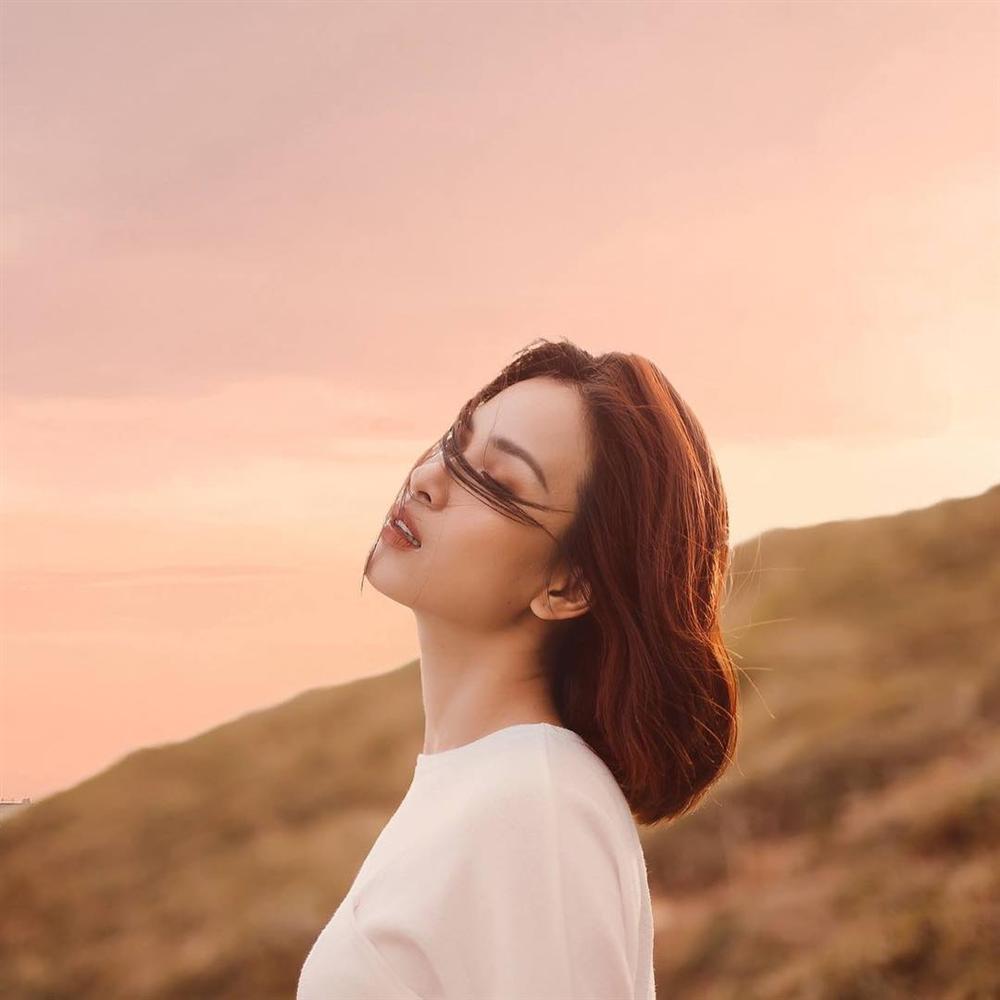 Có ai tin nổi đây là mẫu hậu của Angela Phương Trinh trong bức ảnh trẻ như bạn của con gái-3