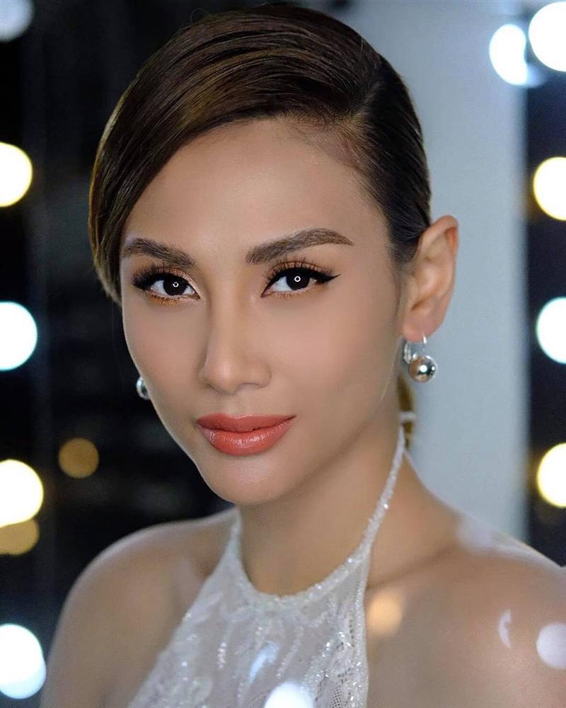 Có ai tin nổi đây là mẫu hậu của Angela Phương Trinh trong bức ảnh trẻ như bạn của con gái-11