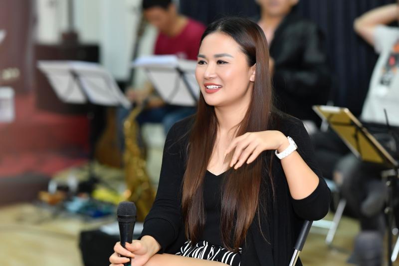 Thu Phương tíu tít bên Tuấn Ngọc, Bằng Kiều trước giờ lên sân khấu-10