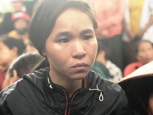 Nghẹn lòng đám tang 4 người trong gia đình treo cổ-5