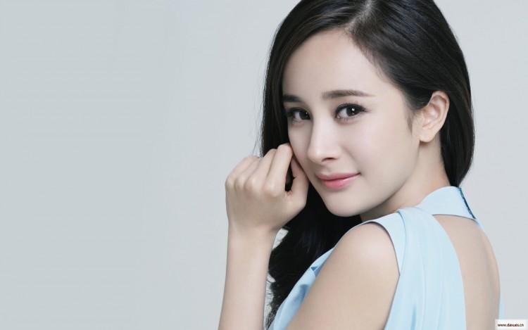 Đãi ngộ của trợ lý minh tinh: Người nhận lương bèo bọt, kẻ được tặng Iphone, nhà ở, tổ chức trọn gói đám cưới-3