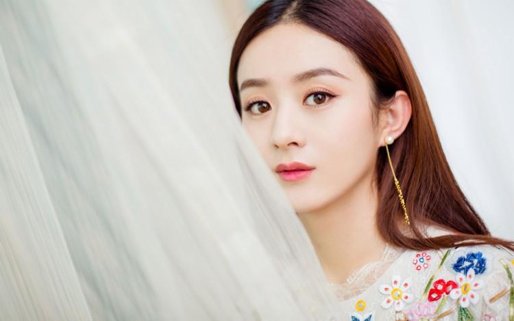 Đãi ngộ của trợ lý minh tinh: Người nhận lương bèo bọt, kẻ được tặng Iphone, nhà ở, tổ chức trọn gói đám cưới-4