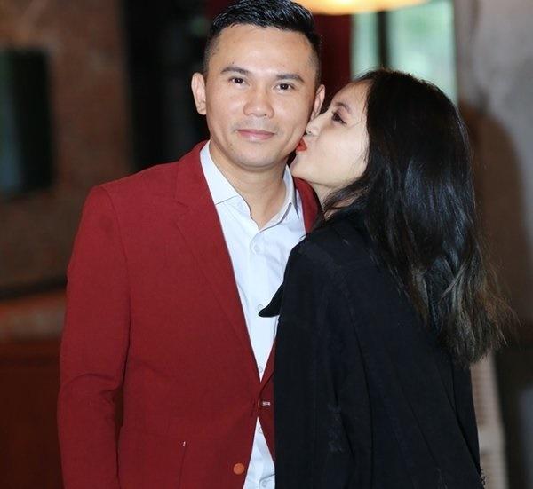 Vợ 3 Tú Dưa: Tôi chưa từng mong con riêng của chồng gọi mình là mẹ-2