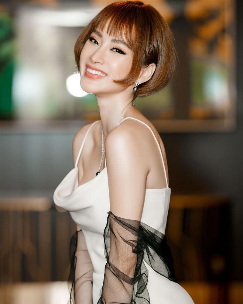 Angela Phương Trinh gây bất ngờ với mái tóc ngắn cá tính-1