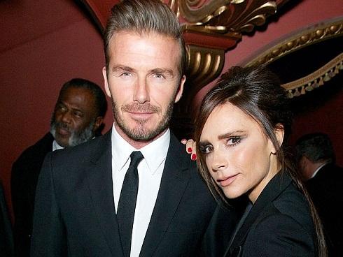 Victoria khóc như mưa 2 ngày trời khi David Beckham thừa nhận hôn nhân khó khăn