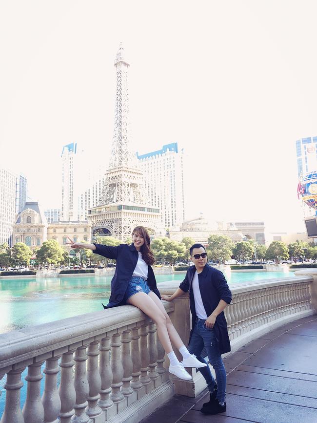 Suốt ngày diện đồ đôi tình tứ, showbiz Việt có ai thân thiết như cặp ông bầu Vũ Khắc Tiệp - gà cưng Ngọc Trinh-6