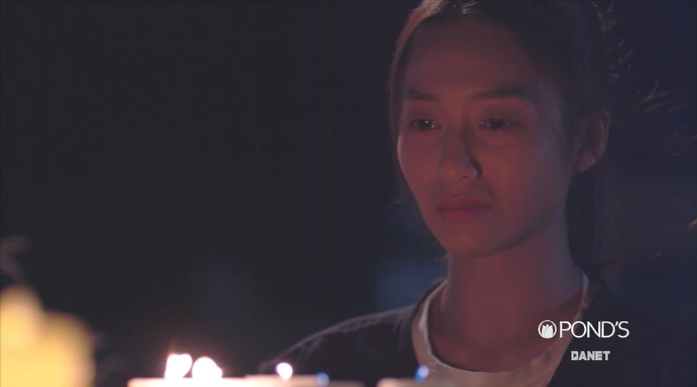 Ơn giời, cuối cùng diễn xuất của Khả Ngân và Song Luân cũng cải thiện đáng kể trong Hậu duệ mặt trời Việt Nam!-1