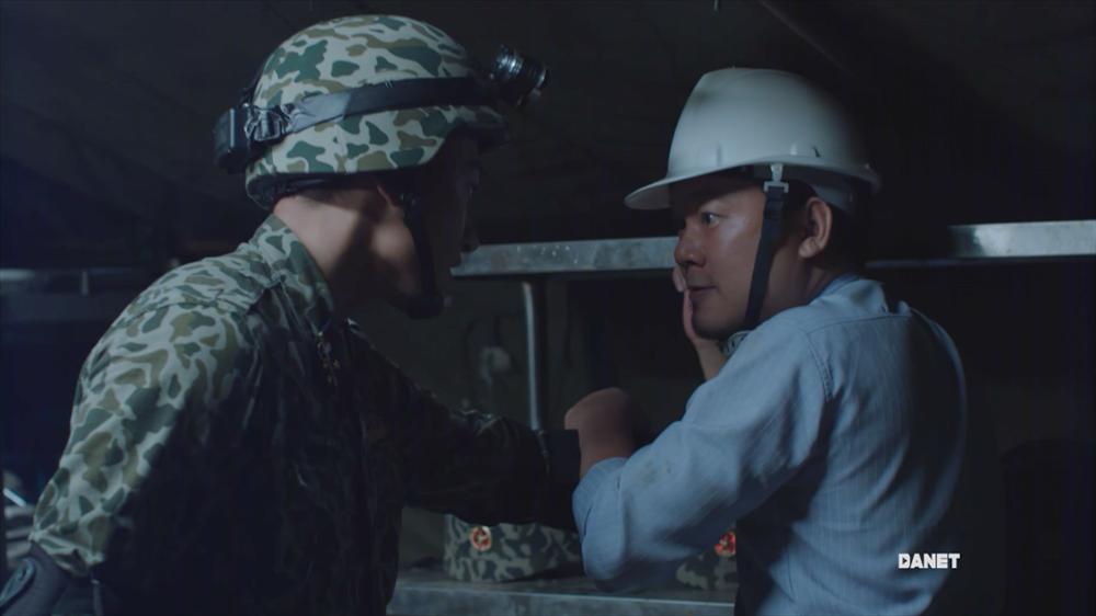 Ơn giời, cuối cùng diễn xuất của Khả Ngân và Song Luân cũng cải thiện đáng kể trong Hậu duệ mặt trời Việt Nam!-5