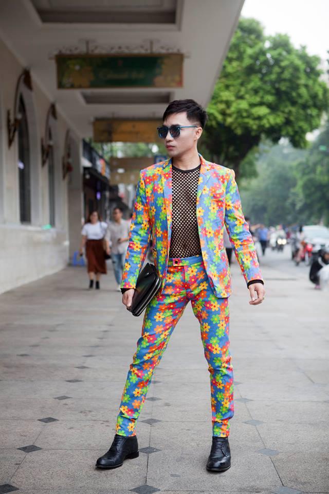 Giới trẻ chào sân Vietnam International Fashion Week bằng loạt street style không thể ĐỘC DỊ hơn-6