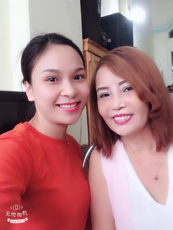 Vừa về đến Cao Bằng đã khoe da đẹp, cô dâu 61 tuổi khiến dân mạng tấm tắc: Trẻ quá không nhận ra-2