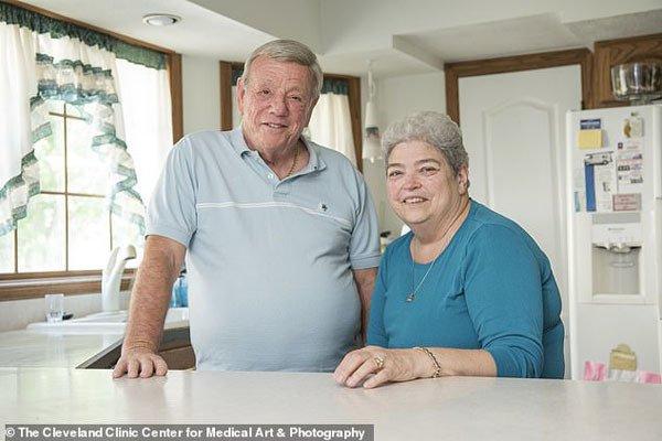 Cặp vợ chồng khiến cả y khoa thế giới bất ngờ vì cùng mắc ung thư vú-3
