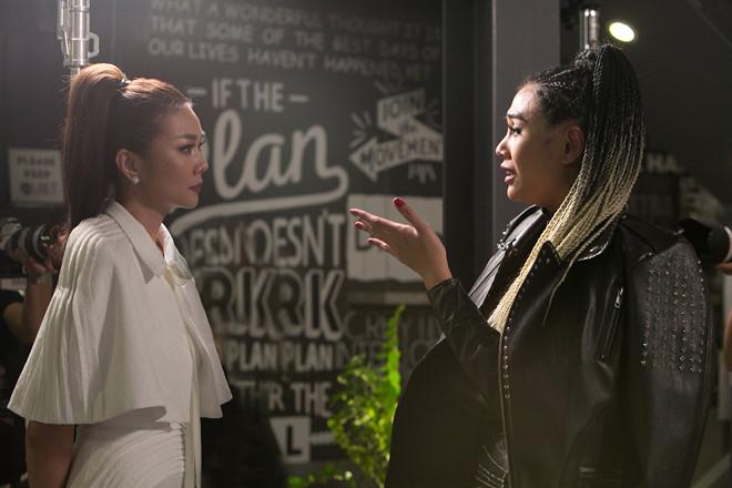 Ly kỳ The Face 2018: Thanh Hằng lạnh như băng, Hoàng Yến nóng hơn lửa, Minh Hằng quá thiếu muối-6