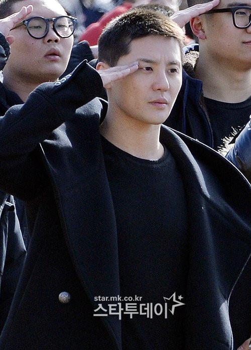 Song Hye Kyo chia sẻ hình ảnh tóc ngắn tươi trẻ và vô cùng giản dị ở Cuba-8