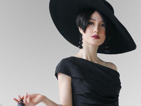 Diễm My 9x phủ hàng hiệu khi biến hình thành quý cô thập niên 80-16