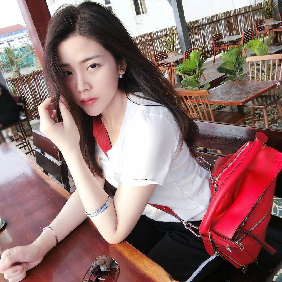 Nổi tiếng xinh đẹp là thế, em gái hotgirl của Ông Cao Thắng bị nghi bơm môi, nhấn mí-5