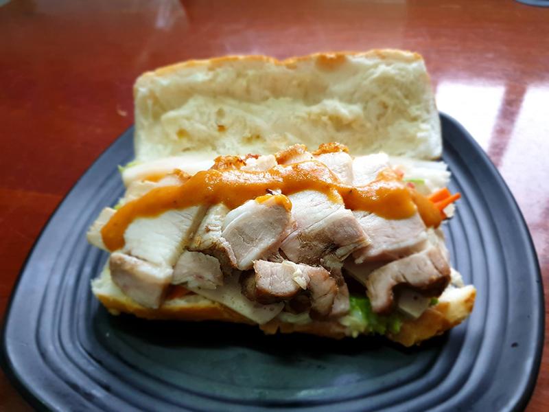 Biến ước mơ thành hiện thực, Pewpew đã chính thức mở tiệm bán bánh mỳ rồi đây!-2