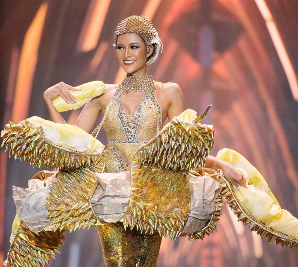 HHen Niê diện trang phục bánh mì 10K là sáng tạo hay hàng chợ?-3