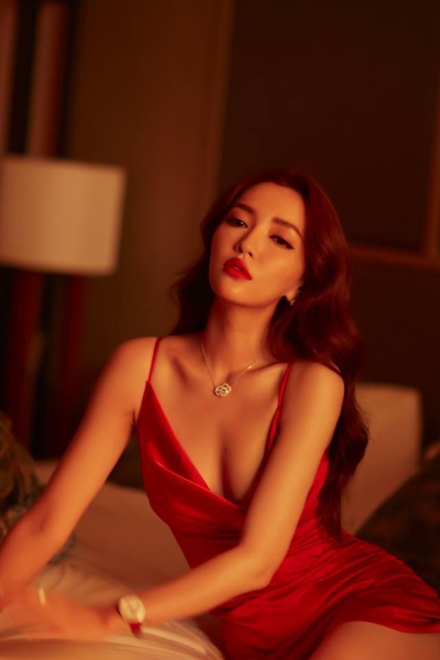 Xem ảnh nóng bỏng, fan chỉ biết thốt lên Bích Phương đã đẹp đến cảnh giới này rồi sao!-2