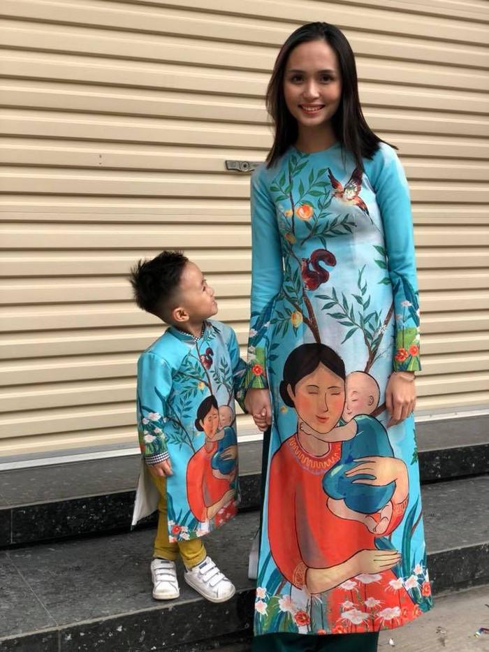 Những cô vợ xinh đẹp, giỏi giang của cầu thủ bóng đá Việt Nam-4