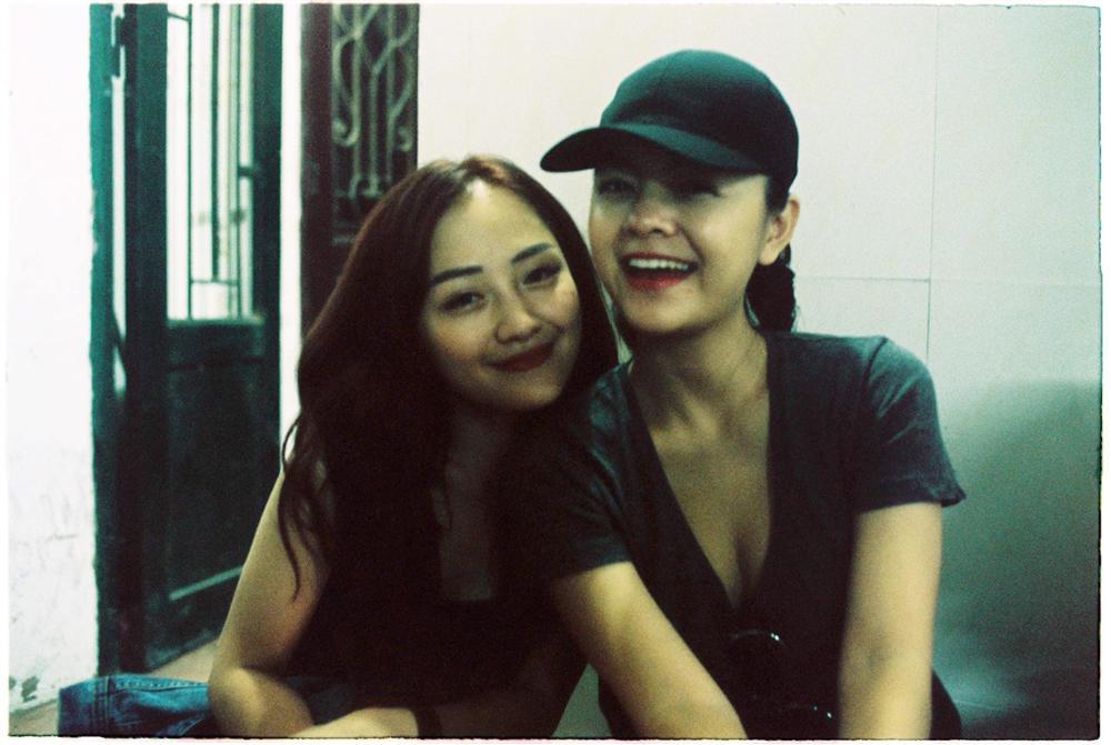 Phạm Quỳnh Anh xuất hiện an nhiên, bình tâm đi chùa sau khi Quang Huy công khai đệ đơn ly hôn-4