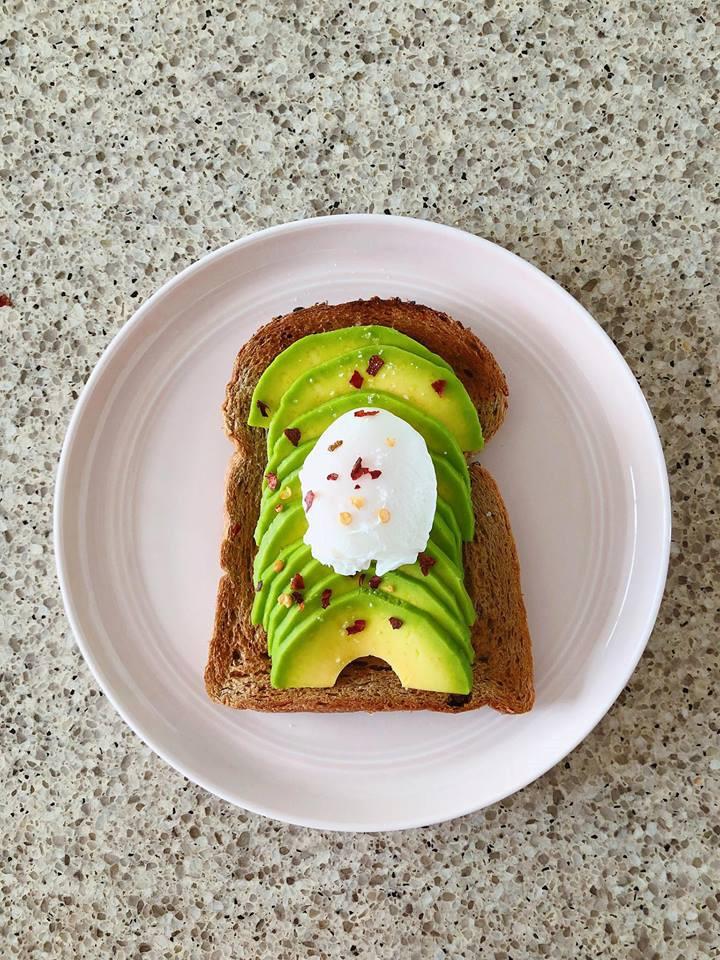 Tăng Thanh Hà tuổi 32: Rời xa showbiz, sống viên mãn bên chồng và con-9