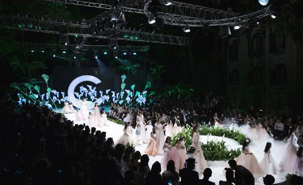 Mãn nhãn với show váy cưới của NTK Phương Linh-5