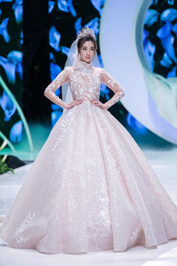 Mãn nhãn với show váy cưới của NTK Phương Linh-6