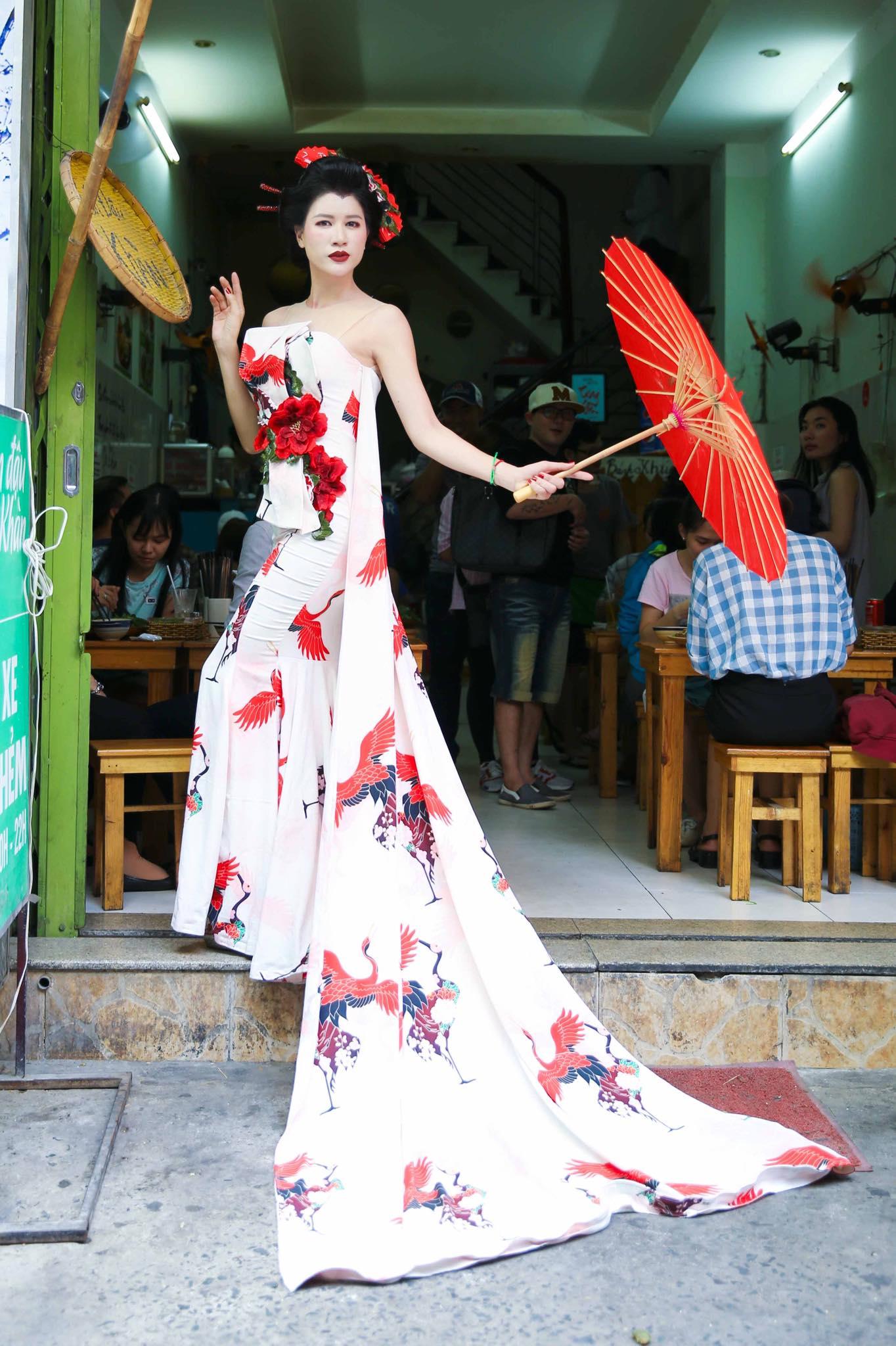 Tin sao Việt 31/10: Hóa thân thành Geisha bún đậu, Trang Trần hot nhất ngày Halloween-1