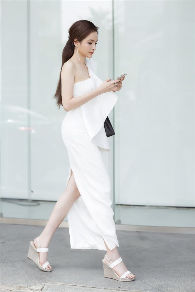 Hoa hậu Diễm Hương: Trước đẹp thì cám ơn ba mẹ, nay xinh là nhờ biết yêu bản thân-5