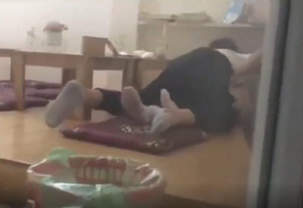 Muốn yêu nhau nên đi nhà nghỉ, sao lại mây mưa ở quán trà sữa?-1