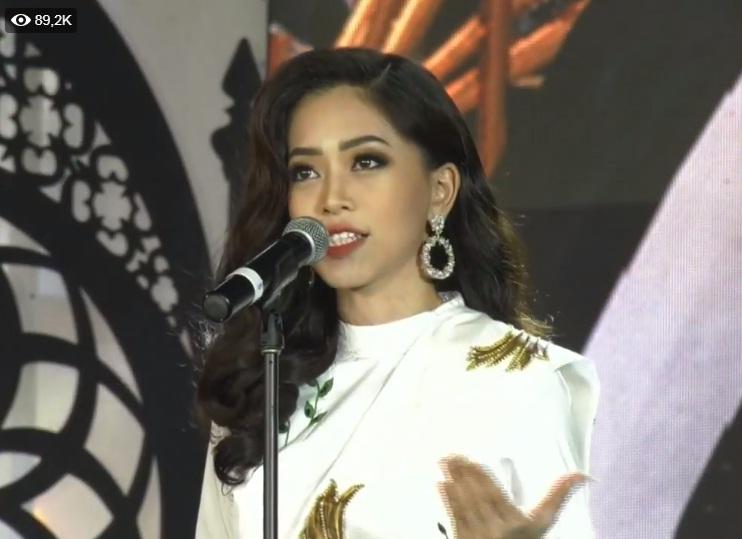 Bùi Phương Nga thuyết trình xuất sắc về chủ đề hòa bình khi lọt top 10-1