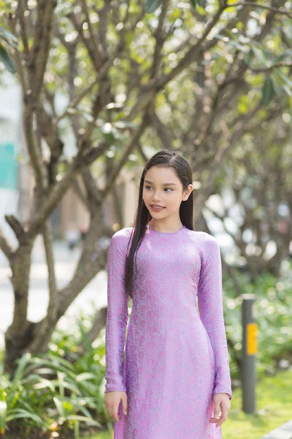 Á hậu nhí Alex Matheson mặc áo dài đẹp hút mắt-8