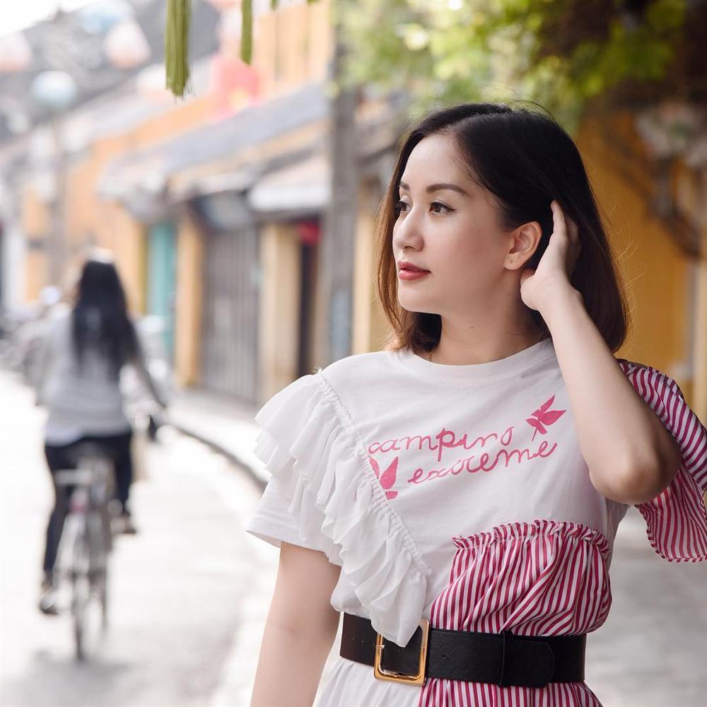 Thu Minh khoe khoảnh khắc tều môi vì ăn mỳ cay-7