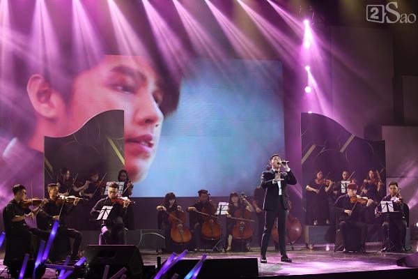 Noo Phước Thịnh siêu điển trai, hát live cùng dàn nhạc hoành tráng ca khúc mới-2