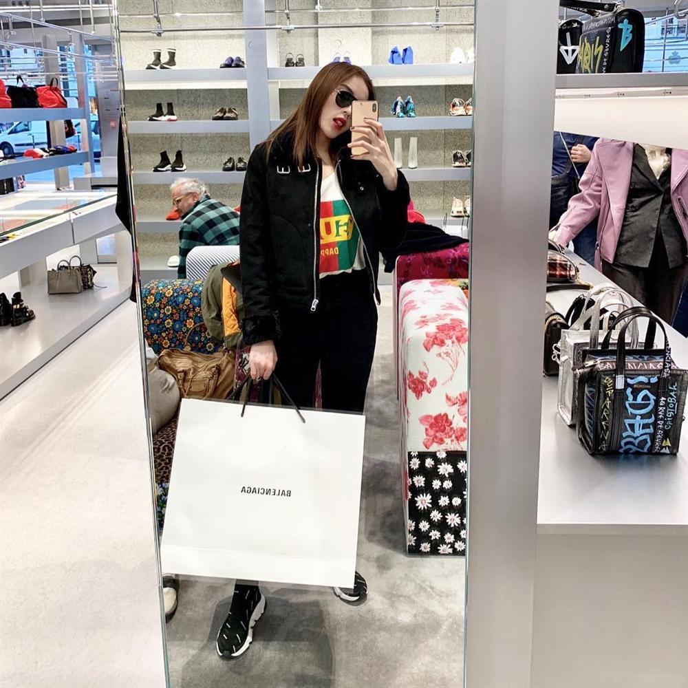 Hoàng Thùy Linh tươi vui tái xuất sau nghi án chia tay bạn trai Vĩnh Thụy-4