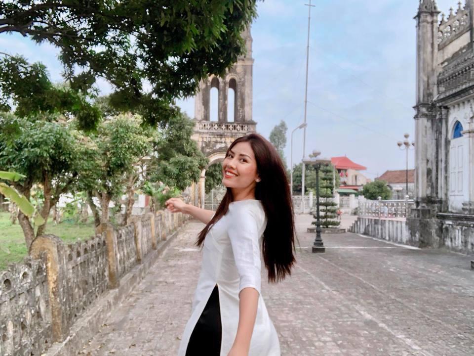 Hoàng Thùy Linh tươi vui tái xuất sau nghi án chia tay bạn trai Vĩnh Thụy-5