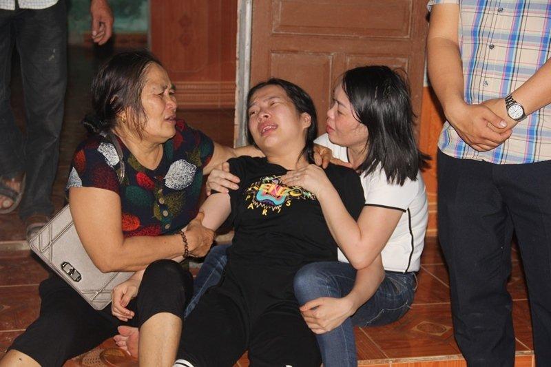 4 người bị điện giật tử vong ở Hà Tĩnh: Ngã quỵ bên thi thể cháy sém-5