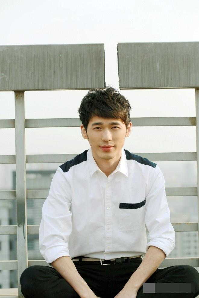 Nhìn lại dàn mỹ nam Yêu em từ cái nhìn đầu tiên: Nam chính loay hoay, nam phụ sáng nhờ đồng tính-3