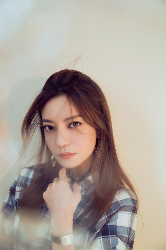 CÓ AI NGỜ: Phạm Băng Băng, Địch Lệ Nhiệt Ba và cả Triệu Vy cùng đứng đầu Top 10 sao nữ bị ghét nhất showbiz xứ Trung-4