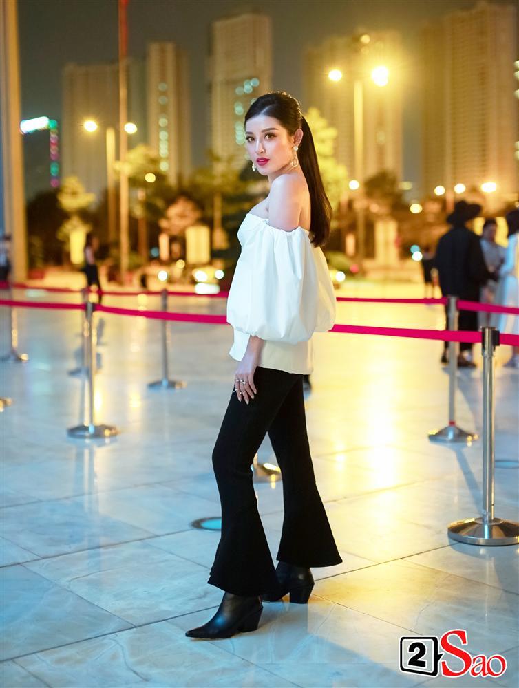 Thảm đỏ VIFW ngày cuối: Diệp Linh Châu váy xẻ hớ hênh - Hương Giang Idol làm cô bé mùa đông giữa trời thu-3